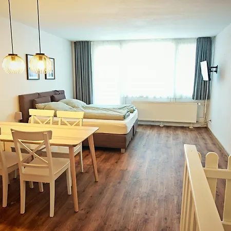 2 Chill Zone 53m2 Mit Pool, Sauna Und Spielplatz